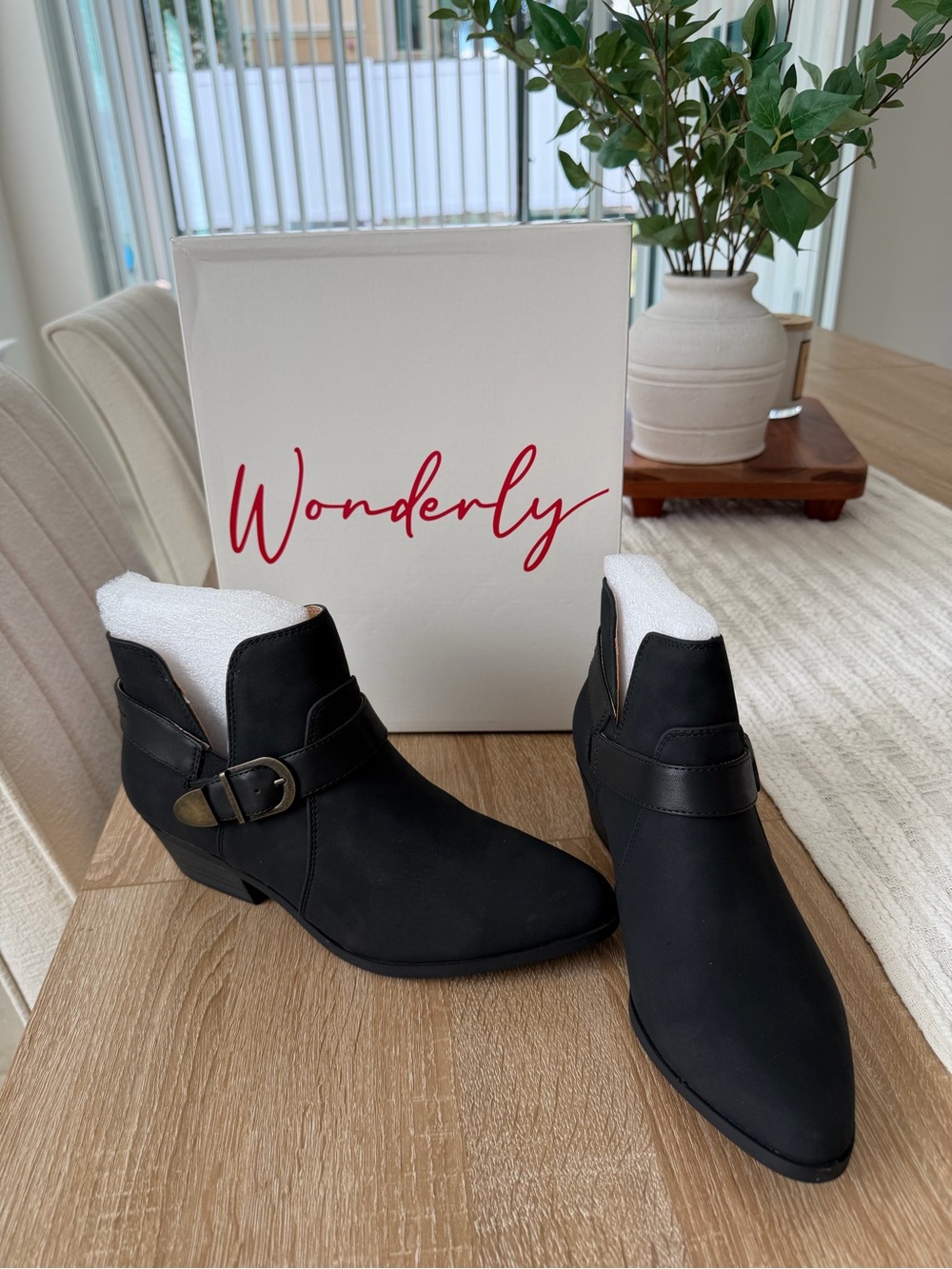 Wonderly Blank Fonda Booties